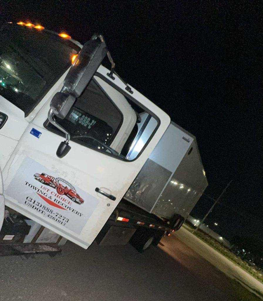 1st Choice Towing & Recovery (7)